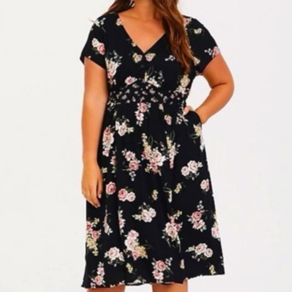 Torrid Dress Women 0 Black Floral Button Front Short Sleeve Midi Lined Rayon 0